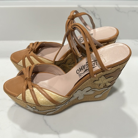 Salvatore Ferragamo Shoes - Picture 4 of 6